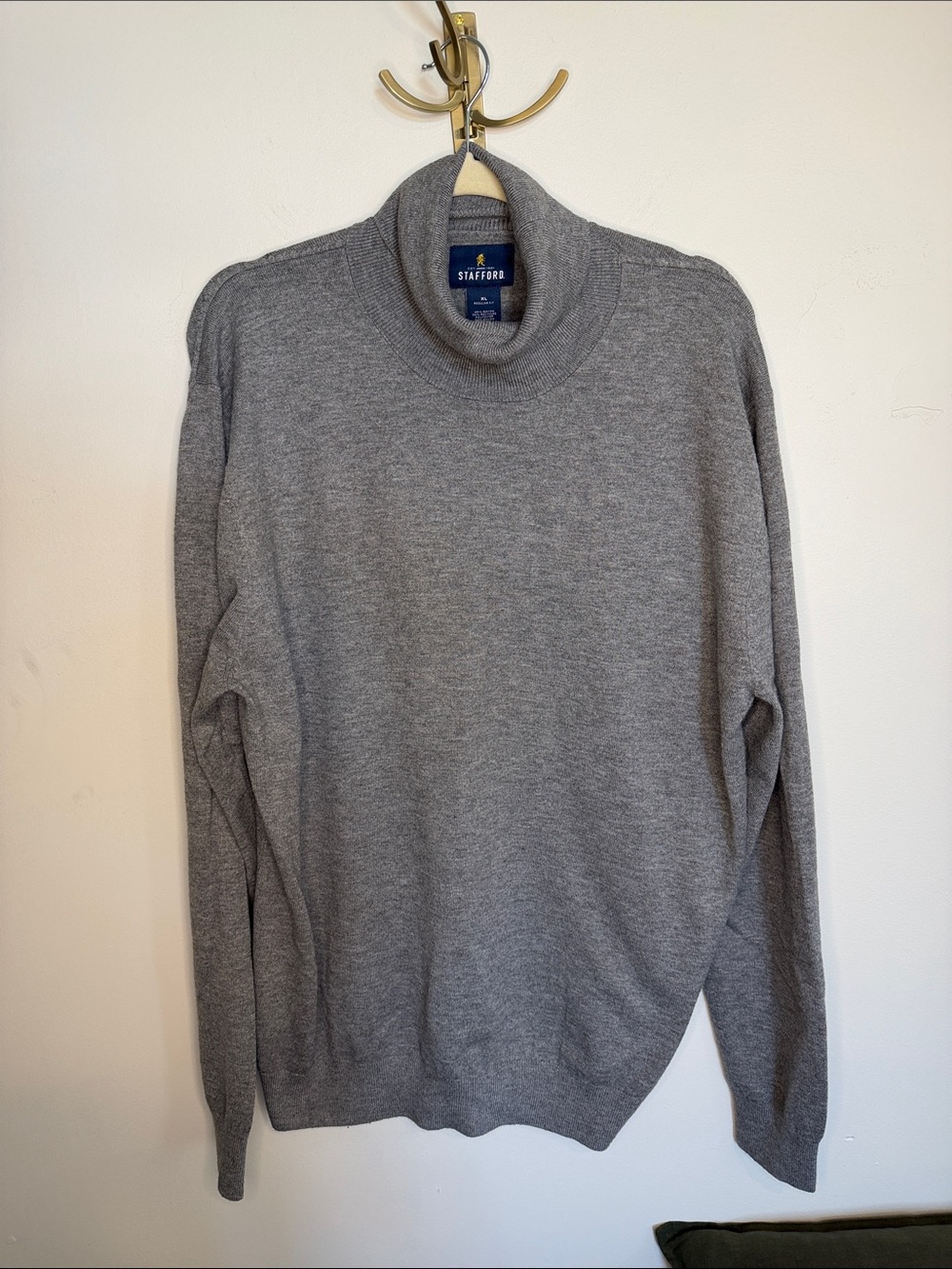 Stafford Light Gray Men's Turtleneck Sweater